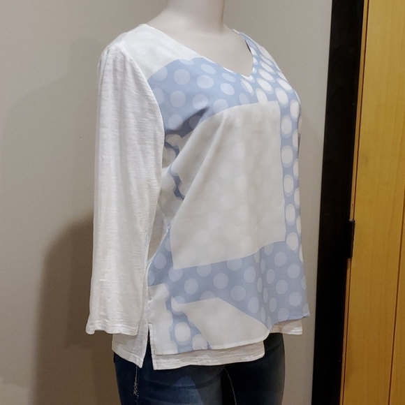 NWT Chicos Zenergy Top - Picture 2 of 5